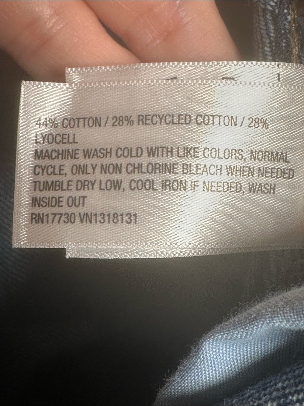 Women's High-Rise Easy Barrel Ankle Jeans - Universal Thread Medium Wash 2 NWT - Picture 14 of 15